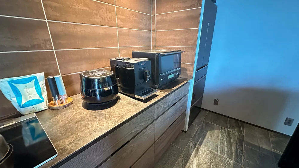 インテリアに馴染むJura ENA4